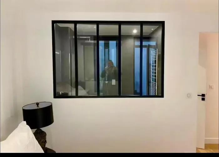 Centre Apartment *